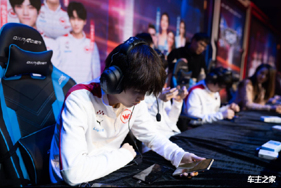 Falcons 被加冕为 PGL 布加勒斯特 2025 冠军