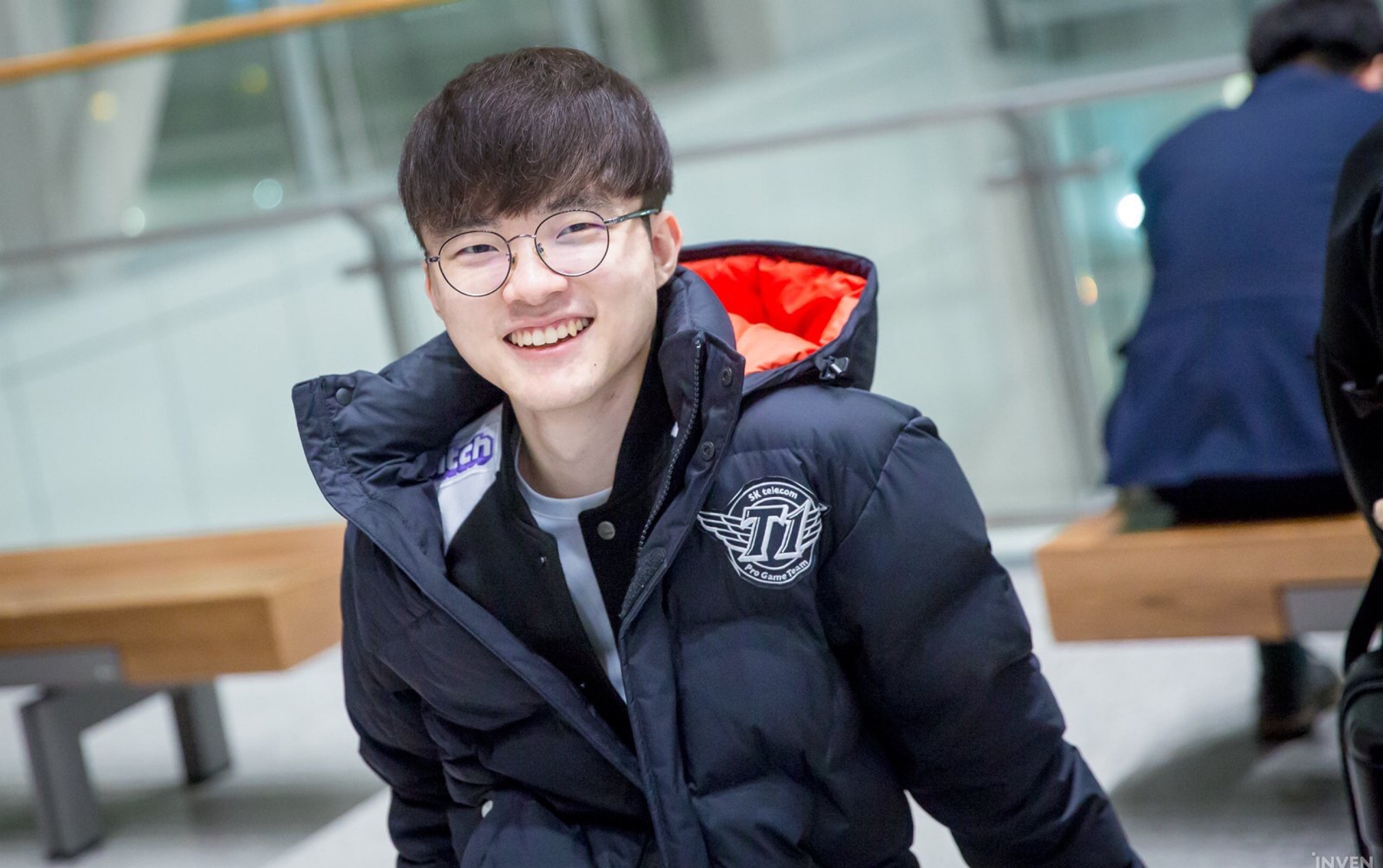 LEC VIT小蜜蜂战队表示：欢迎来到欧洲，Bo人！